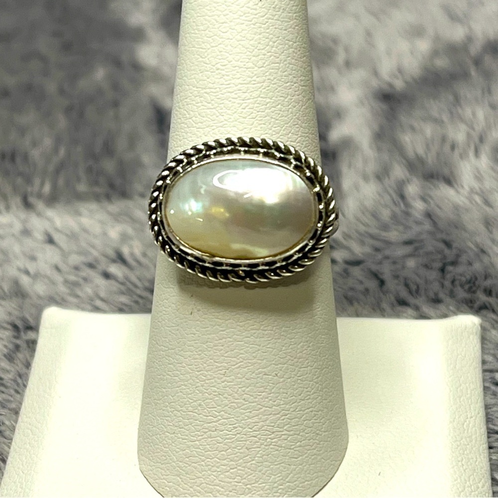 Vintage Native American RJ Apacheto Sterling Silver Mother of Pearl Ring